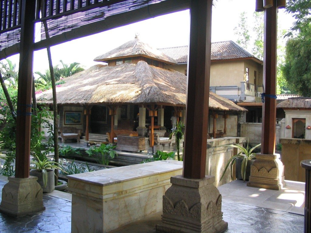 Bali by www.contentedtraveller.com