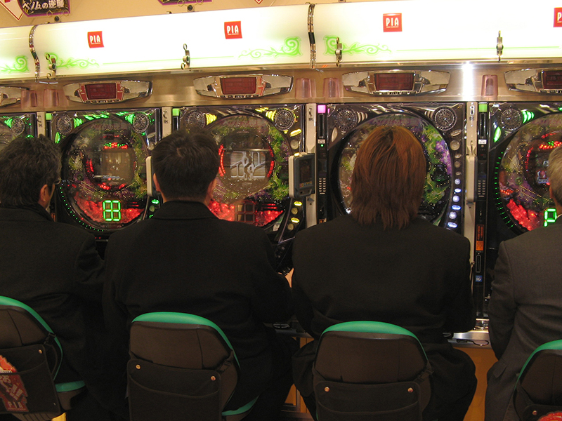 Play Pachinko when in Tokyo