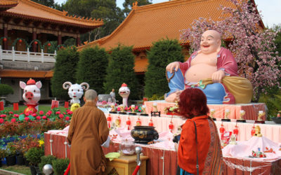 The sarong – a unisex travel essential