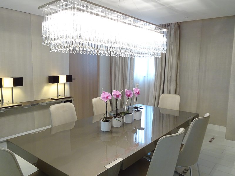 What a Royal Suite in Paris looks like at the Mandarin Oriental Paris.