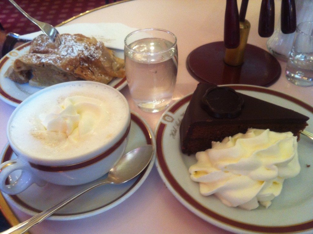 Cafe-Sacher-Wien