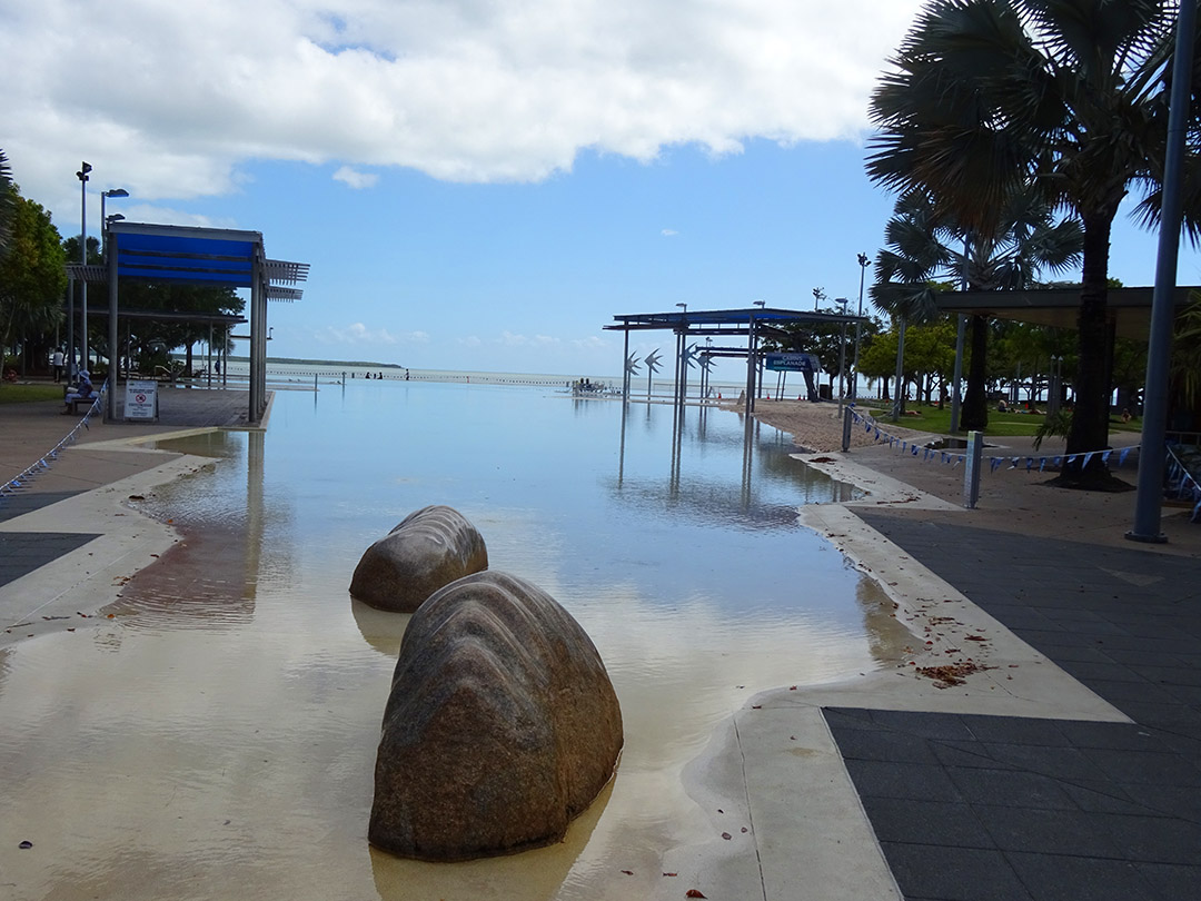 Explore the City of Cairns