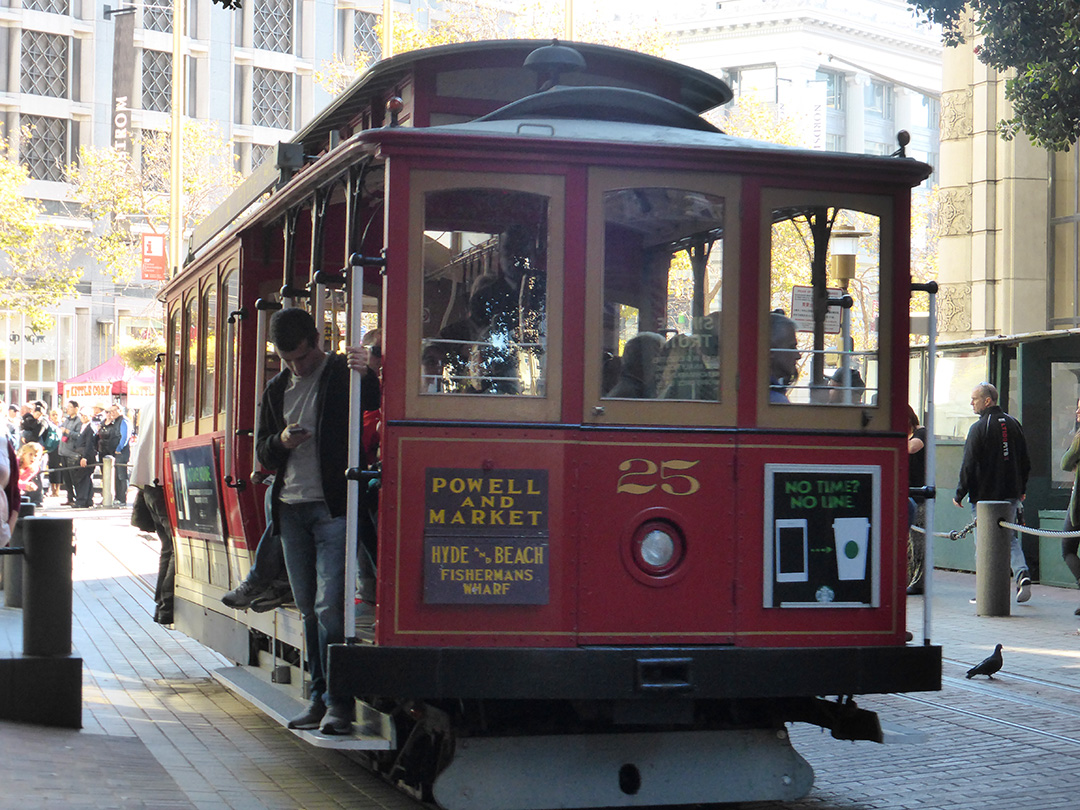The Cable Car on Hyde Street in San Francisco and the First Day Cover of its own stamp