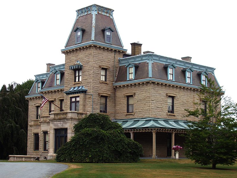 Exploring the Newport Mansions of Rhode Island 