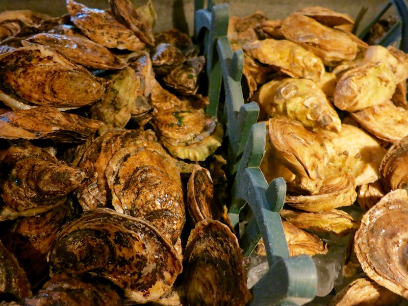 foods-around-world-Oysters 