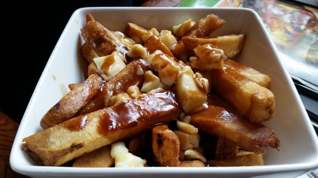 foods-from-around-world-poutine