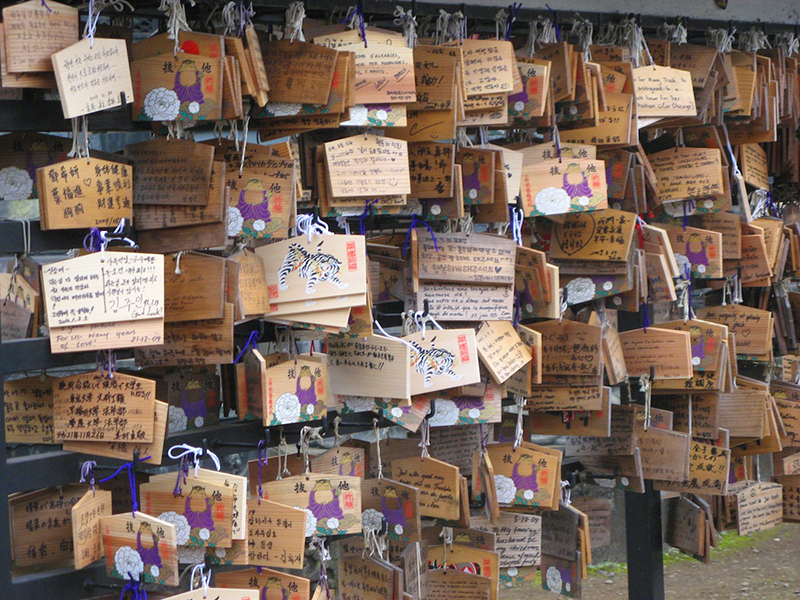 get a volunteer tour guide in Tokyo