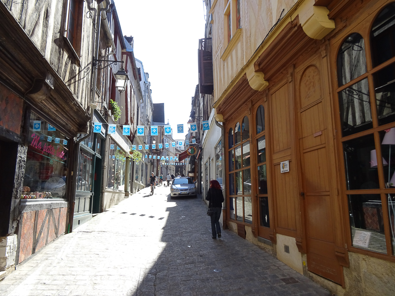 Discover the city of Auxerre, France