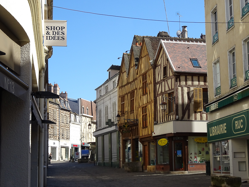 Discover the city of Auxerre, France