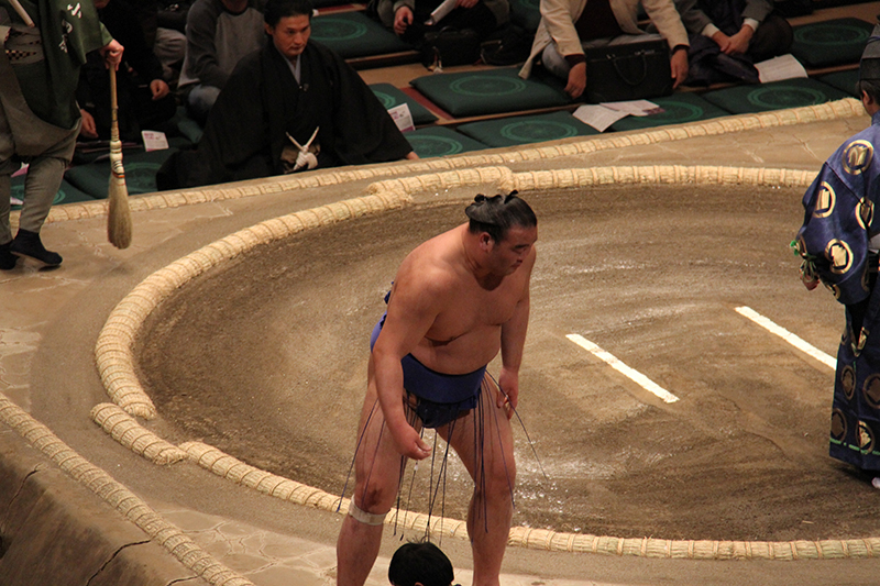 How to Watch Sumo Wrestling Tournaments in Japan