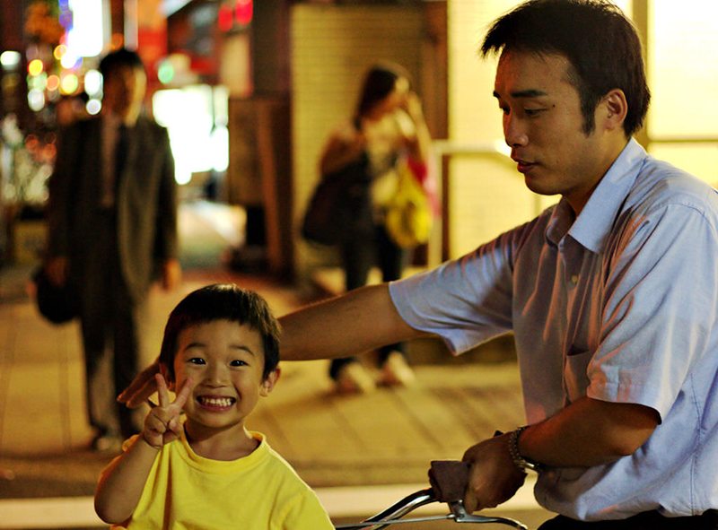 Why Do Many Asians Use the V or Peace Sign in Photographs?