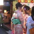 Geisha girls shopping - reasons why you should visit the city of Kyoto