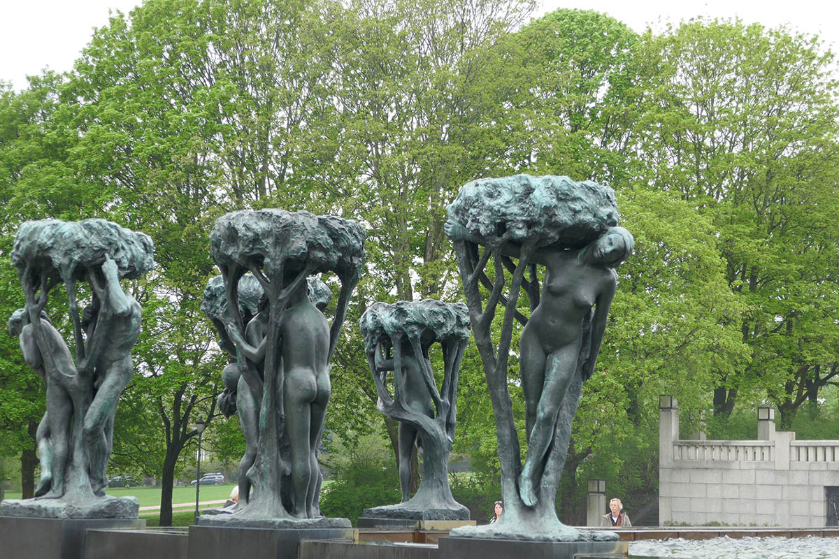 Visiting Vigeland Park in Oslo