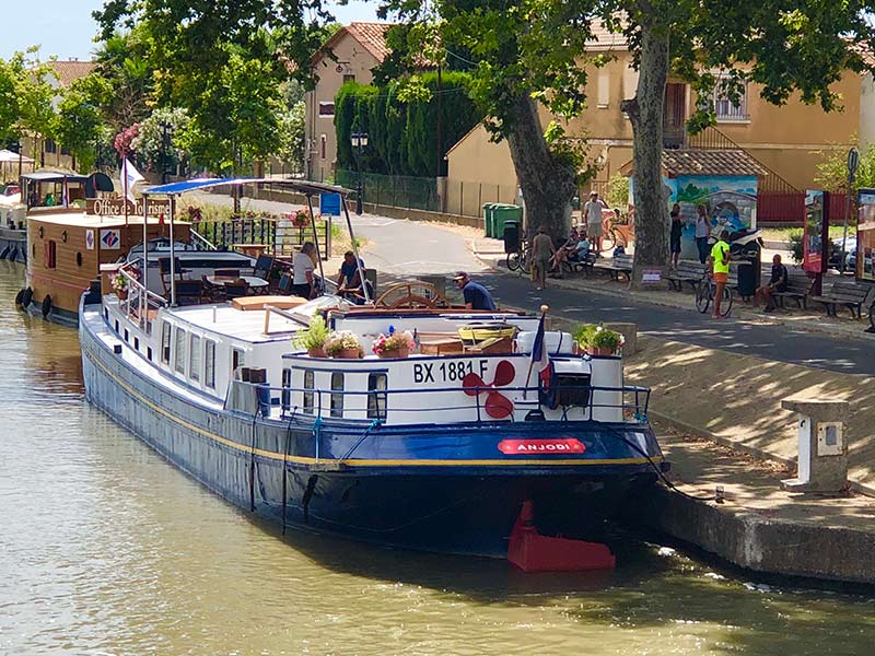  luxury hotel barge