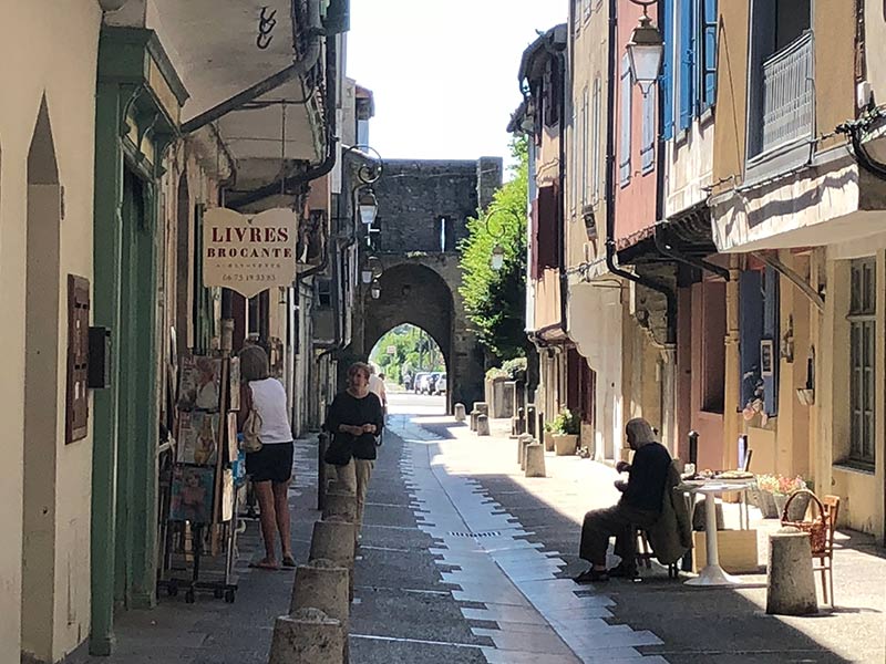 Guide to Visiting Mirepoix, the medieval village in France 